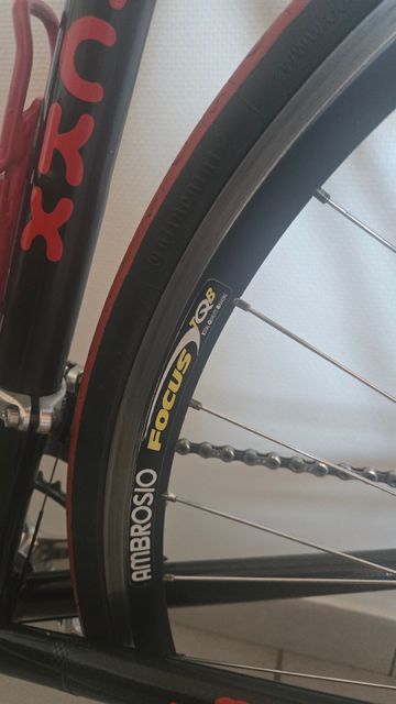 Used Eddy Merckx Team SC - Campagnolo Record 2003 Road & Gravel, Red — image 12 of 16