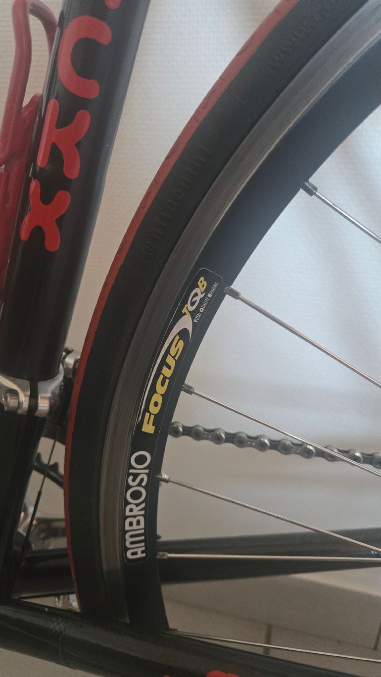 Used Eddy Merckx Team SC - Campagnolo Record 2003 Road & Gravel, Red — image 12 of 16