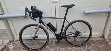 Gebrauchtes Bianchi Via Shimano 105 2022 Road & Gravel, Schwarz — Bild 2 von 3