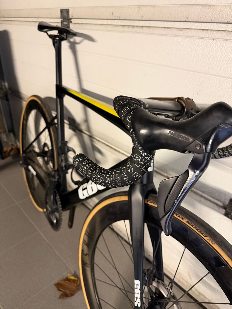 Used U.s.scanini Custom Shimano Ultegra Di2 2024 Road & Gravel, Black — image 4 of 5