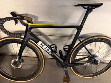 Used U.s.scanini Custom Shimano Ultegra Di2 2024 Road & Gravel, Black — image 2 of 5