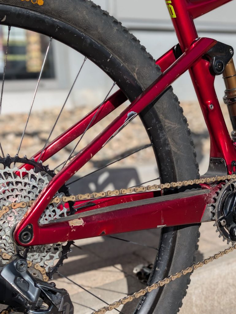 BMC Fourstroke 01 ONE 2022 2022 Mountainbike usato, Rosso — immagine 7 di 11