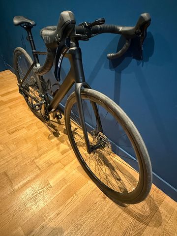 Gebrauchtes CUBE ATTAIN C:62, RACE 2026 2026 Road & Gravel, Schwarz — Bild 2 von 4