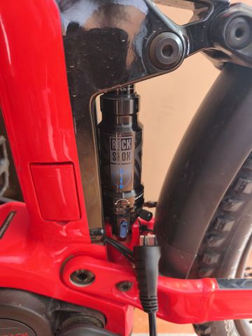Trek Powerfly FS 7 2022 2022 Mountainbike d'occasion — image 3 sur 9