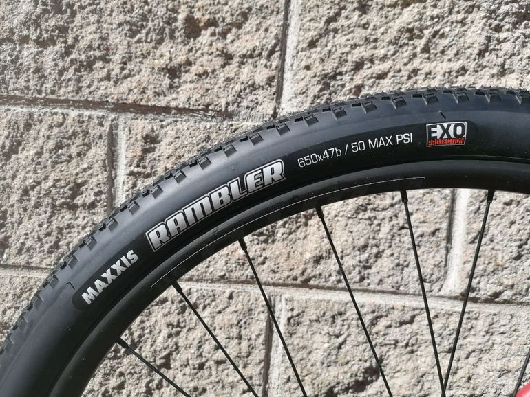Used Kona Rove 2023 2023 Road & Gravel, Red — image 11 of 15