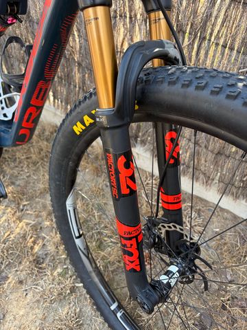 Orbea OIZ M10 2019 2019 Mountainbike usato, Blu — immagine 5 di 9
