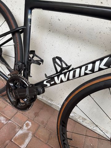 Used Specialized Tarmac Shimano Ultegra Di2 2024 Road & Gravel, Black — image 16 of 17