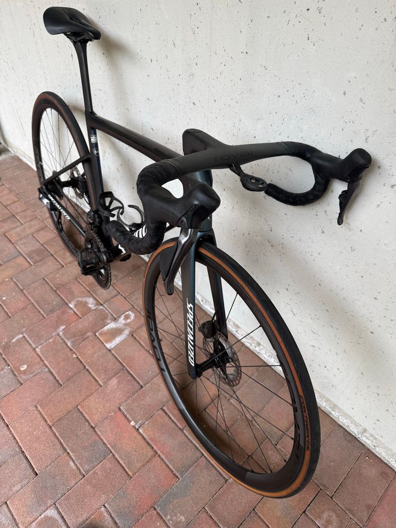 Used Specialized Tarmac Shimano Ultegra Di2 2024 Road & Gravel, Black — image 17 of 17
