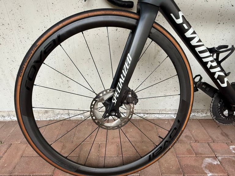 Used Specialized Tarmac Shimano Ultegra Di2 2024 Road & Gravel, Black — image 13 of 17