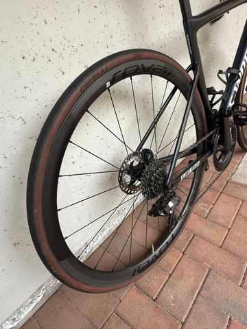 Used Specialized Tarmac Shimano Ultegra Di2 2024 Road & Gravel, Black — image 2 of 17