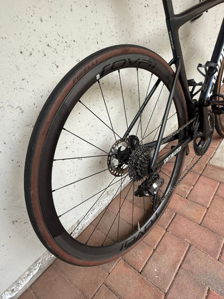 Used Specialized Tarmac Shimano Ultegra Di2 2024 Road & Gravel, Black — image 2 of 17