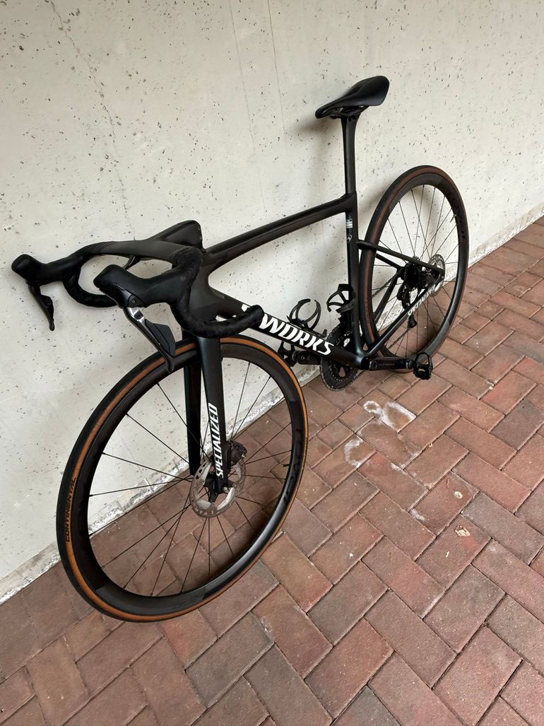 Used Specialized Tarmac Shimano Ultegra Di2 2024 Road & Gravel, Black — image 12 of 17