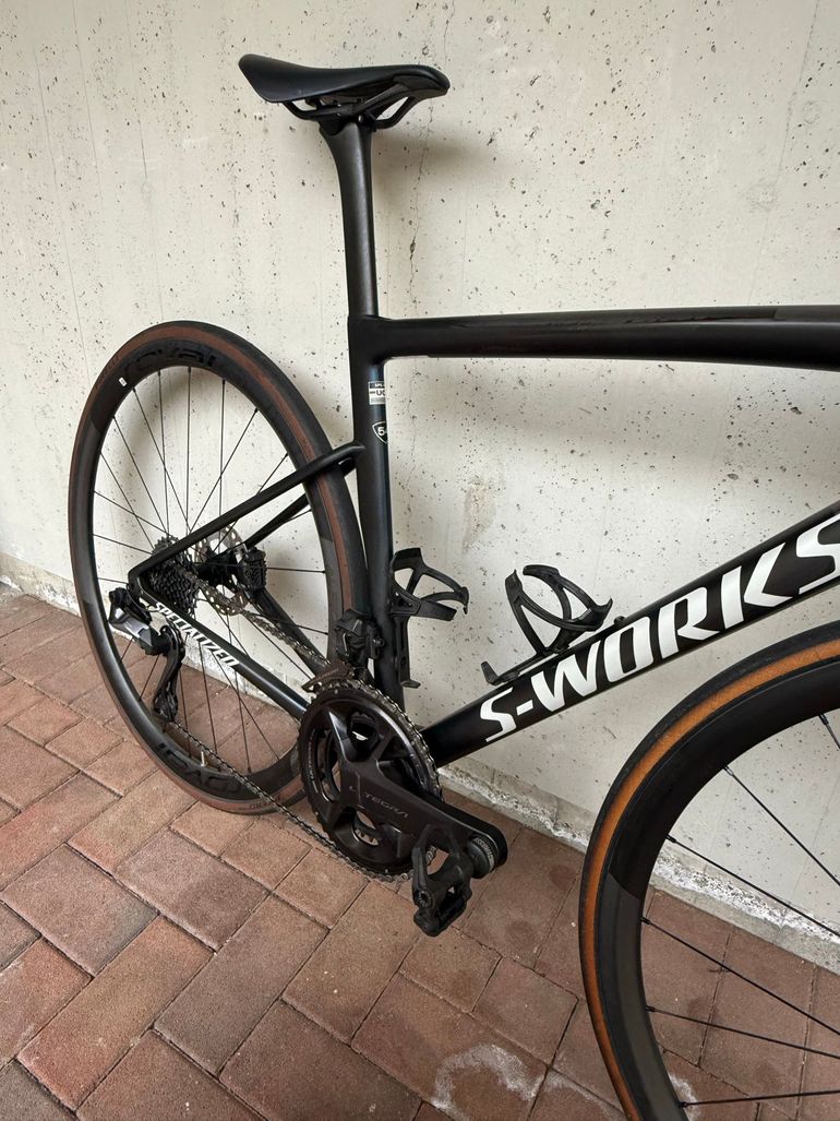 Used Specialized Tarmac Shimano Ultegra Di2 2024 Road & Gravel, Black — image 7 of 17