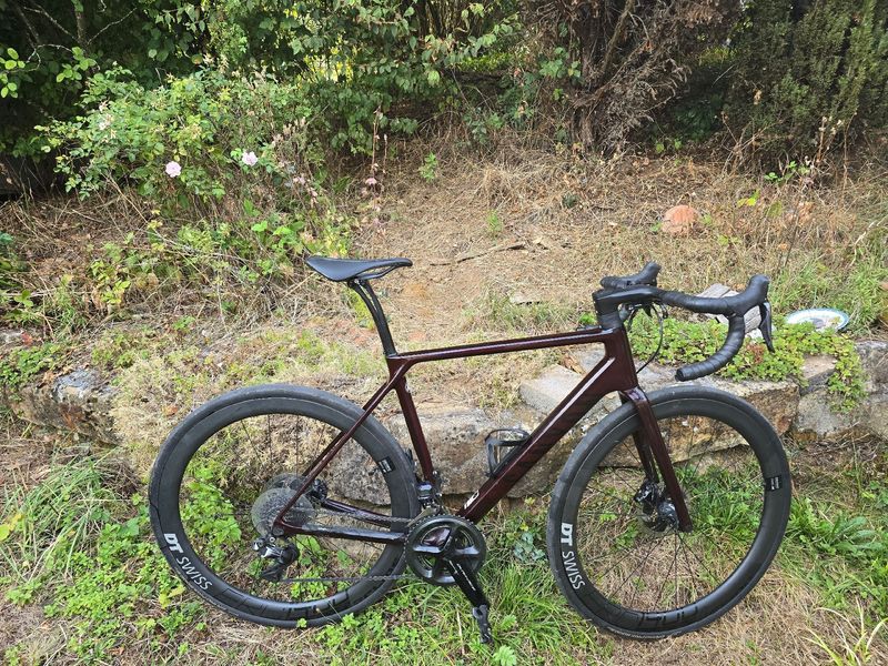 Použité Canyon Endurace CF SLX Disc 9.0 Di2 2020 2020 Road & Gravel