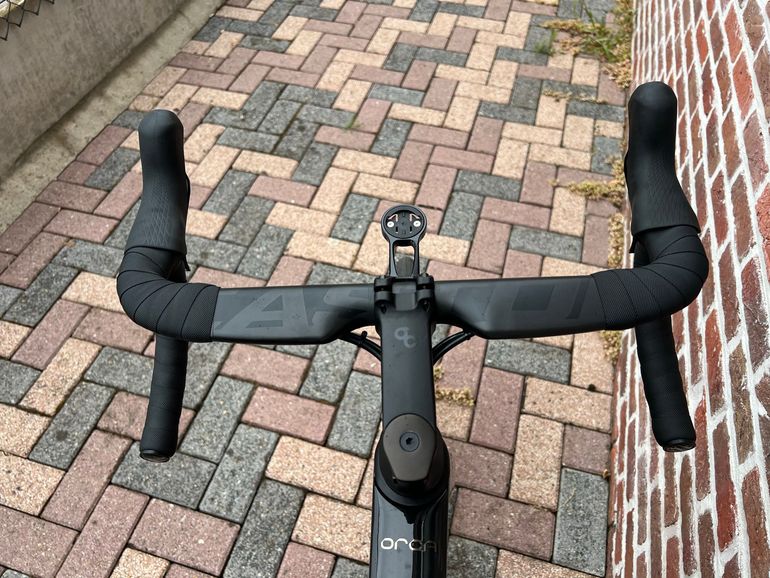 Used Orbea GAIN M30 2023 2023 Road & Gravel, Black — image 6 of 14