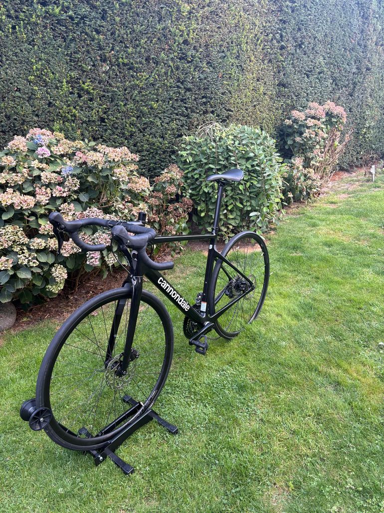 Używany Cannondale Synapse Carbon 3 L 2025 2025 Road & Gravel — zdjęcie 2 z 4