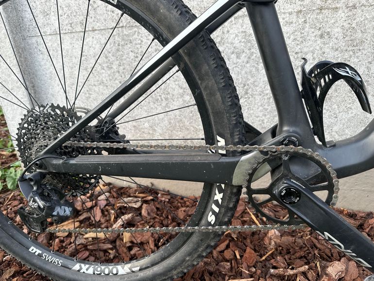 Used Canyon Lux CF 6 2022 2022 Mountainbike, Black, 29 — image 3 of 4