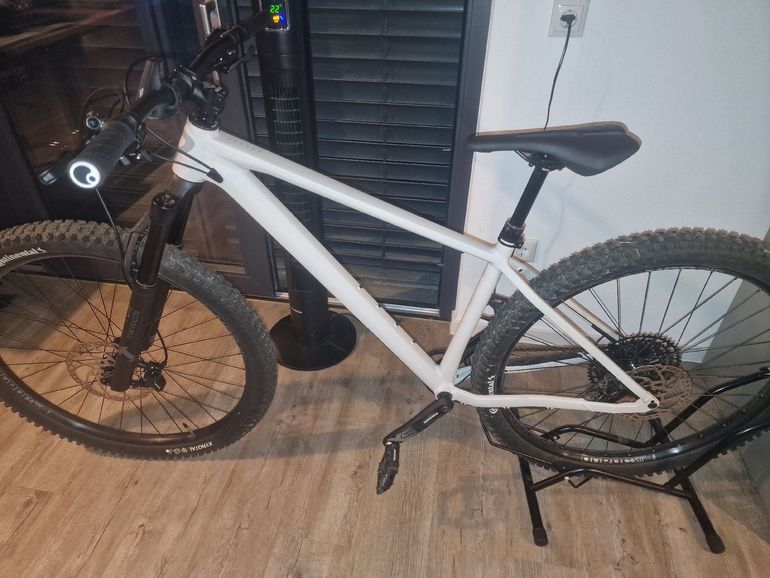 Rose Bonero 1 2025 2025 Mountainbike d'occasion — image 2 sur 5