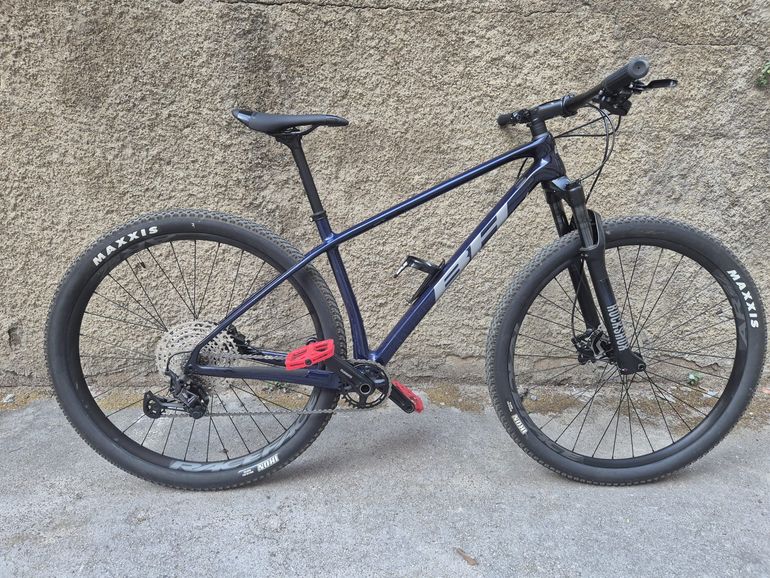 Gebrauchtes BH Bikes Ultimate Rc Carbon 2025 Mountainbike, Blau, 29 — Bild 4 von 6