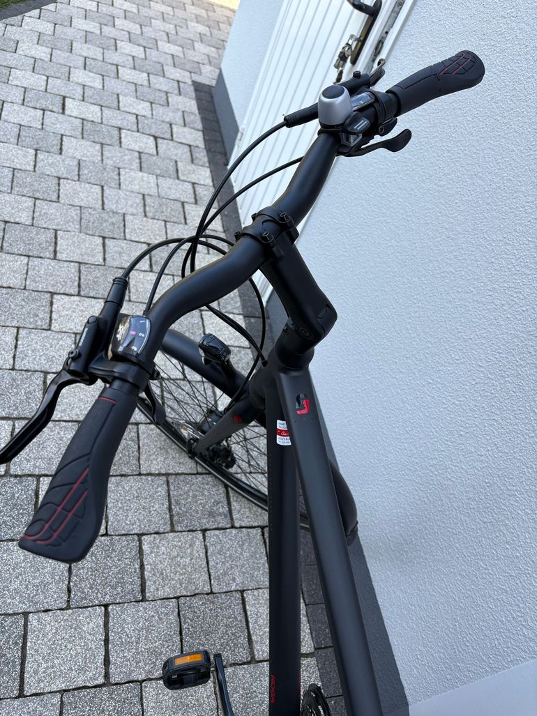 Używany Koga F3 5.0 S 2020 Urban — zdjęcie 5 z 8