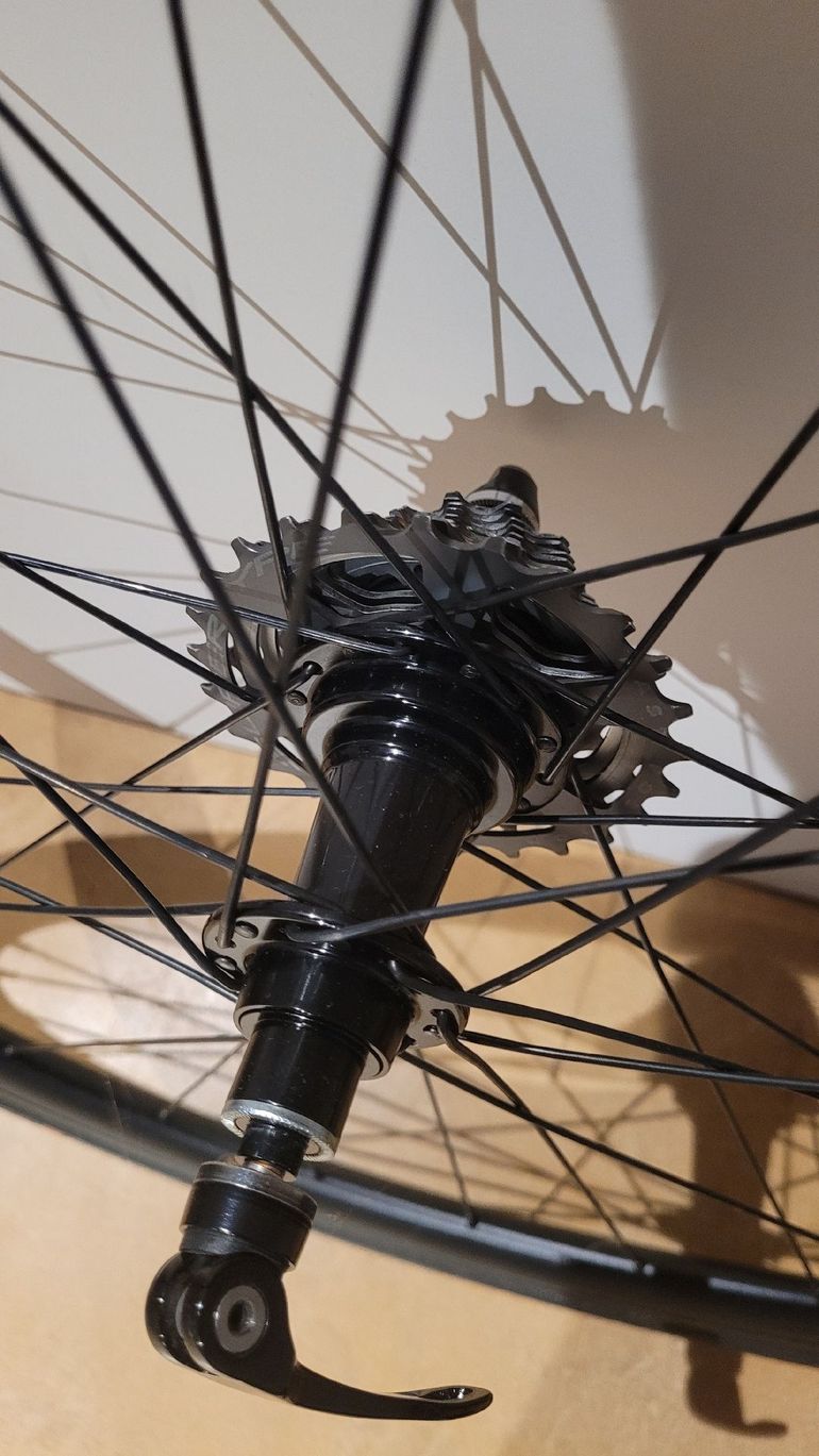 Used De Rosa Custom Campagnolo Chorus 2015 Road & Gravel, White — image 9 of 10