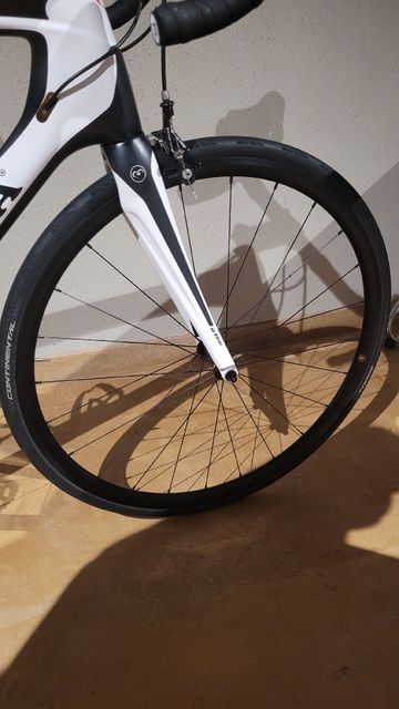 Used De Rosa Custom Campagnolo Chorus 2015 Road & Gravel, White — image 8 of 10