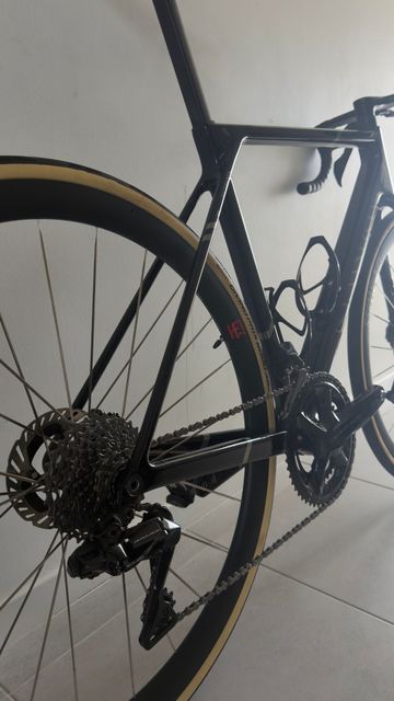 Used Canyon Ultimate CFR LTD 2025 2025 Road & Gravel, Black — image 5 of 8