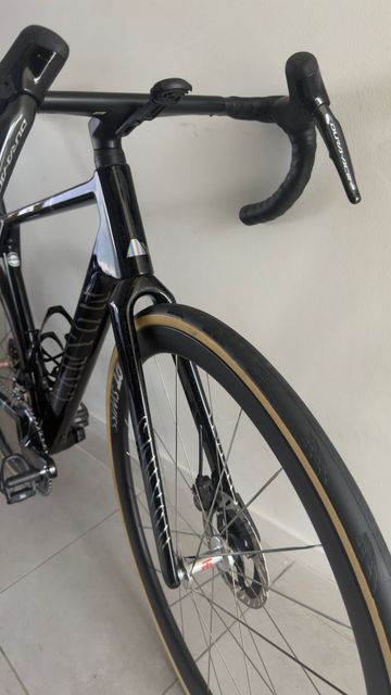 Used Canyon Ultimate CFR LTD 2025 2025 Road & Gravel, Black — image 7 of 8