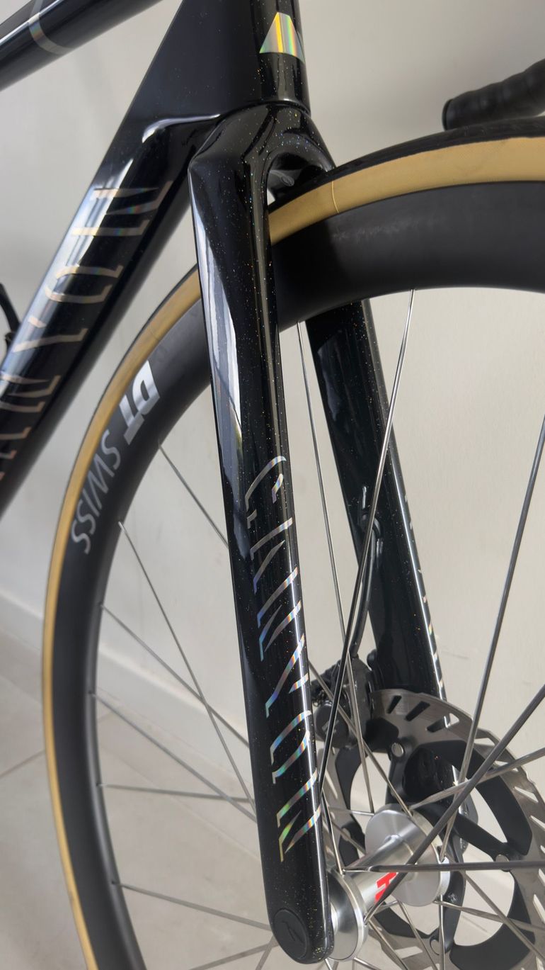 Used Canyon Ultimate CFR LTD 2025 2025 Road & Gravel, Black — image 4 of 8