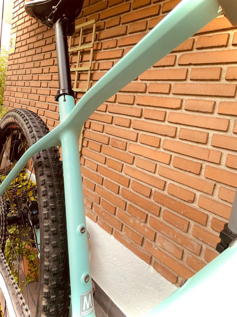 Orbea ALMA M25 2022 2022 Mountainbike de segunda mano, Azul — imagen 9 de 10