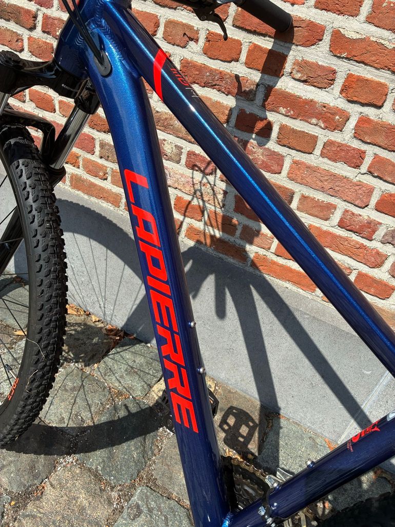 Used Lapierre Custom Other Shimano 2023 Mountainbike, Blue — image 8 of 13