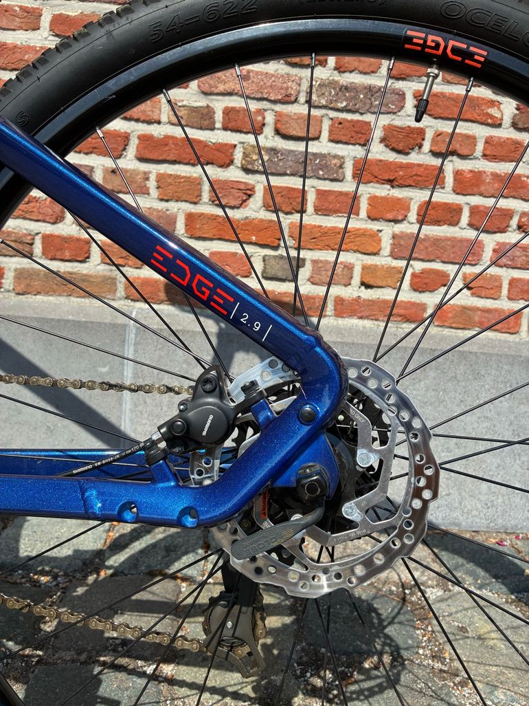 Used Lapierre Custom Other Shimano 2023 Mountainbike, Blue — image 11 of 13