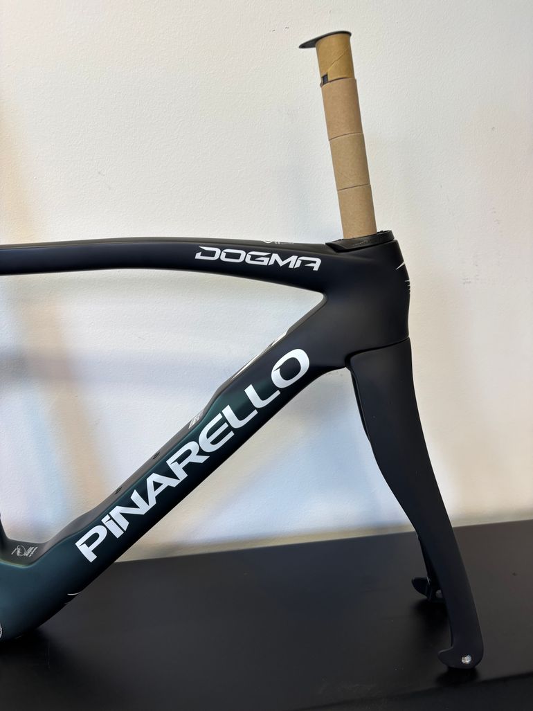 Used Pinarello Dogma F Disc 2023 Frameset 2023 Road & Gravel, Green — image 4 of 8