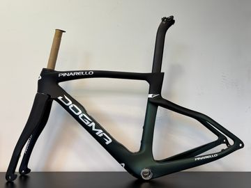 Used Pinarello Dogma F Disc 2023 Frameset 2023 Road & Gravel, Green — image 2 of 8