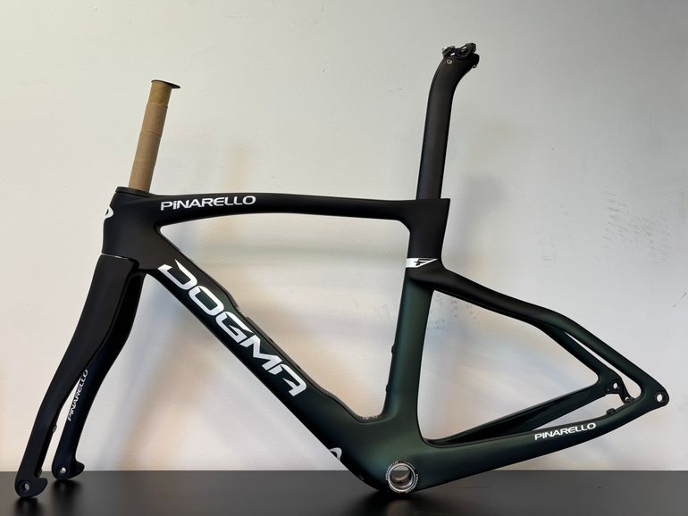 Used Pinarello Dogma F Disc 2023 Frameset 2023 Road & Gravel, Green — image 2 of 8