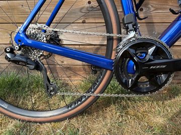Used Trek Domane Shimano 105 2023 Road & Gravel, Blue — image 3 of 6