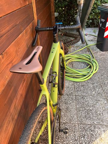 Scott Addict 30 2024 2024 Road & Gravel usato, Verde — immagine 4 di 10