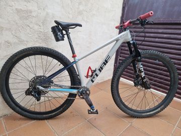 Used CUBE Pro C:62 2022 Mountainbike, Light Gray — image 1 of 3