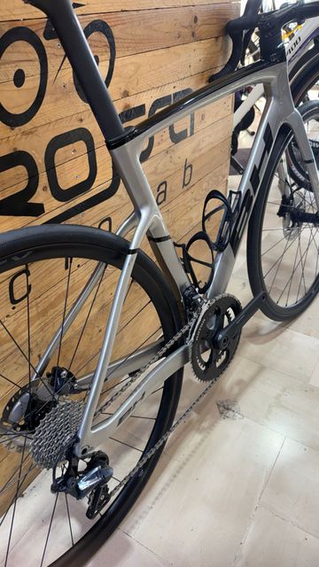 Używany BH RS1 Shimano Ultegra 2021 Road & Gravel — zdjęcie 7 z 11