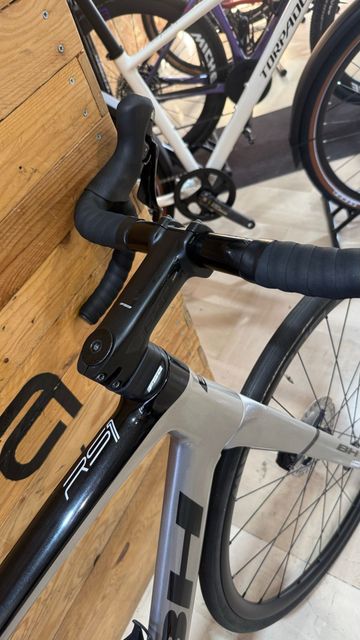 Używany BH RS1 Shimano Ultegra 2021 Road & Gravel — zdjęcie 9 z 11