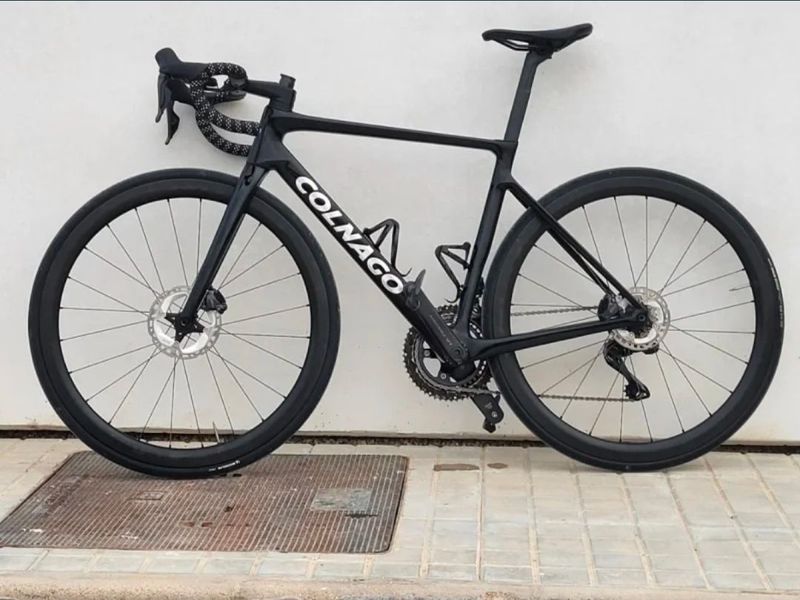 Used Colnago V4Rs Disc Ultegra Di2 8100 w/Fulcrum Racing Wind 400 Wheels 2024 2024 Road & Gravel