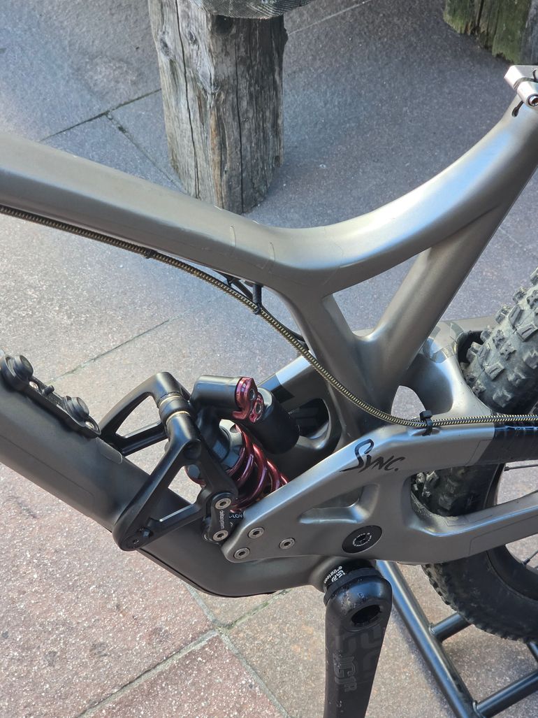 Gebrauchtes Evil Insurent LB Custom 2021 Mountainbike, Hellgrau — Bild 4 von 9