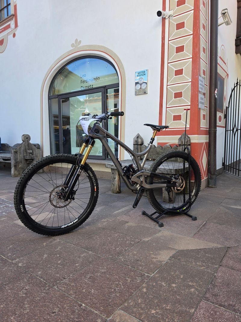 Used Evil Insurent LB Custom 2021 MTB