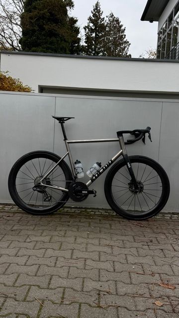 Used Kocmo RR Team Frameset incl. Ultegra Di2 2024 Road & Gravel, Light Gray — image 1 of 3