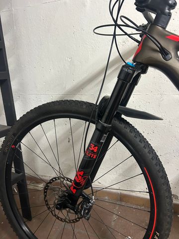 Used Scott Spark 910 2019 2019 Mountainbike, Green, 29 — image 3 of 3