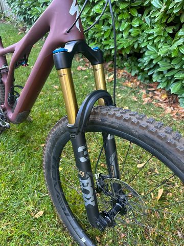 Used Specialized Stumpjumper Pro 2024 2024 Mountainbike, Orange, 29 — image 9 of 11