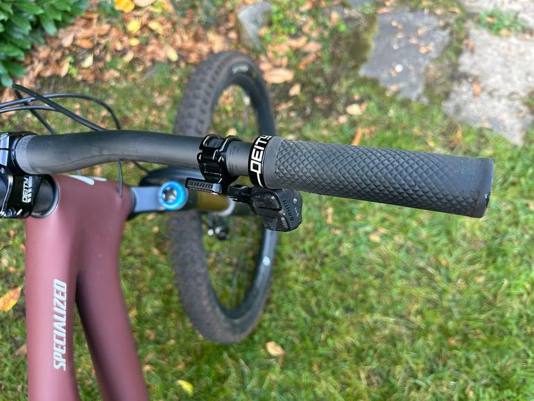 Used Specialized Stumpjumper Pro 2024 2024 Mountainbike, Orange, 29 — image 5 of 11