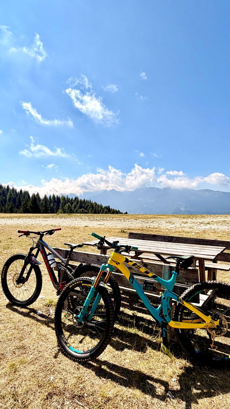 Yeti SB6 TURQ TR 2018 2018 Mountainbike usato, Blu — immagine 2 di 5