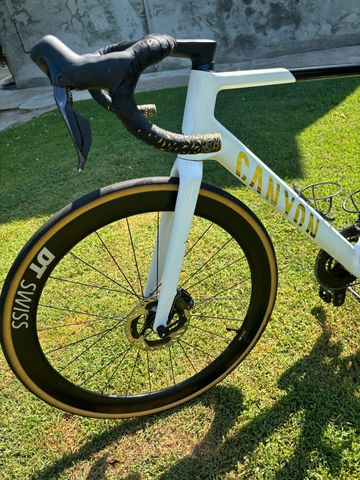 Brugt Canyon Ultimate CF SL 8 Aero 2023 2023 Road & Gravel — billede 2 af 15