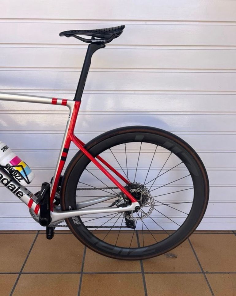 Used Cannondale Supersix SRAM Force eTap AXS 2023 Road & Gravel, Light Gray — image 3 of 4